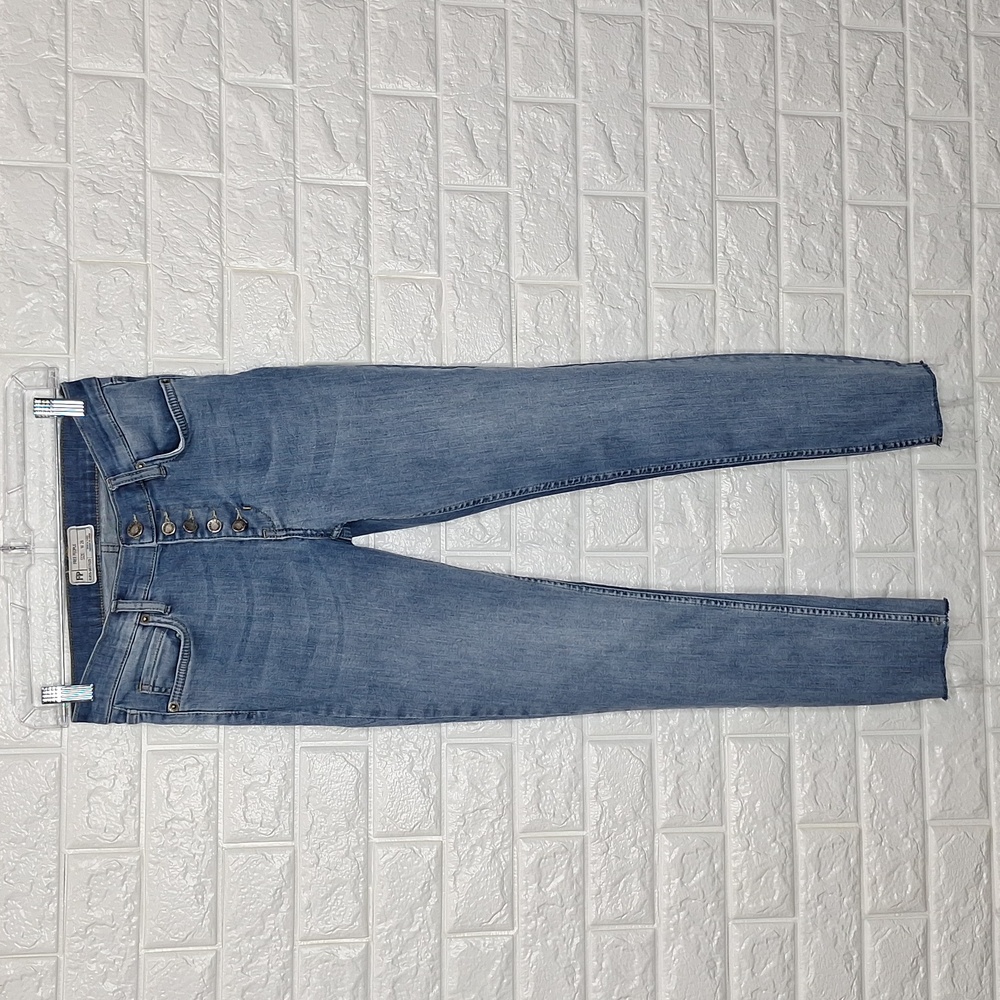 FREE PEOPLE Button Fly Mid Rise Skinny Ankle Jeans with Raw Hem